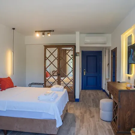 Hotel Aris *